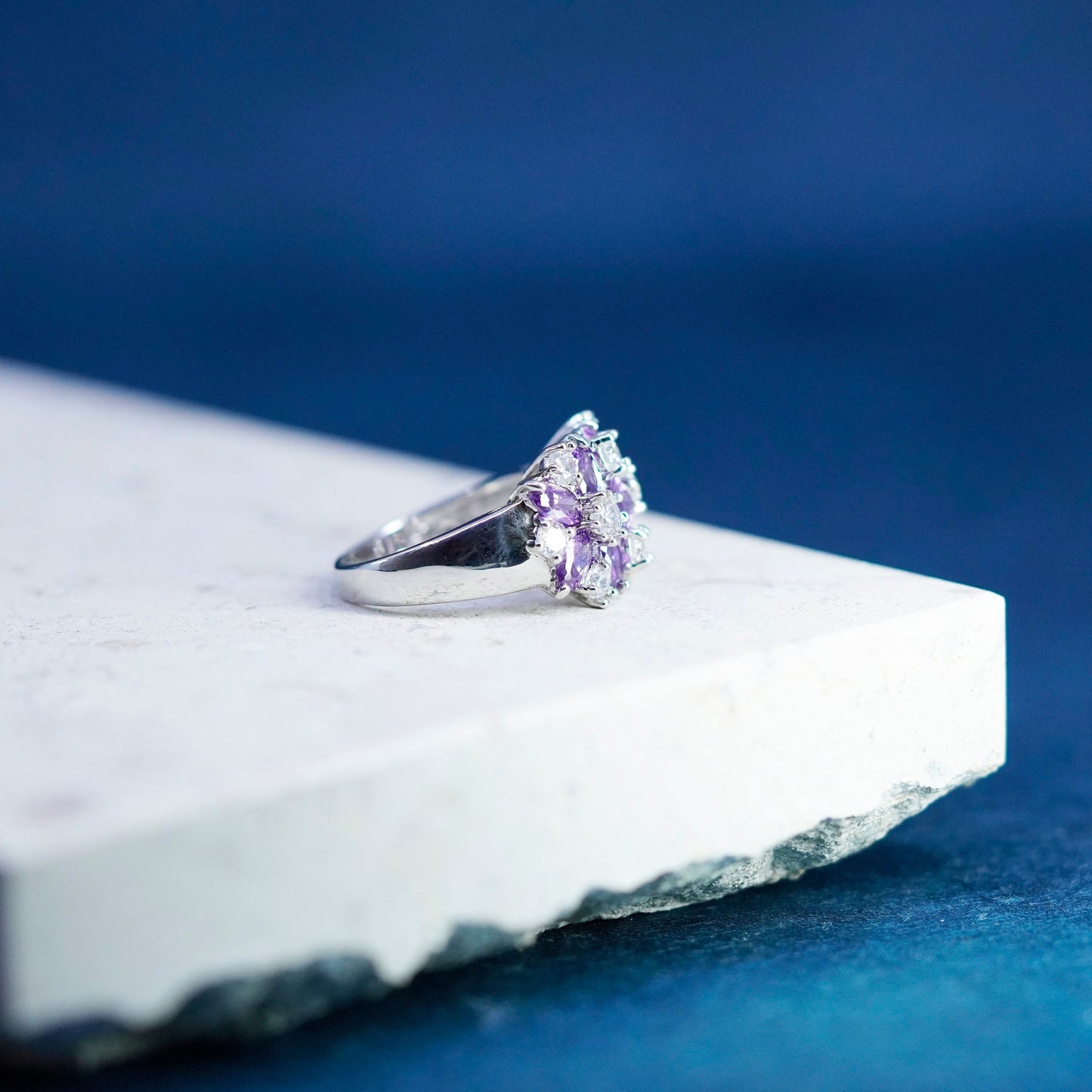 Size 6.5, vintage Sterling silver handmade ring, 925 flower with amethyst cz