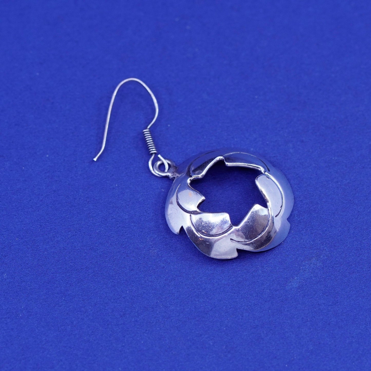 Vintage Sterling Silver handmade Earrings. 925 swirly circle disc dangles