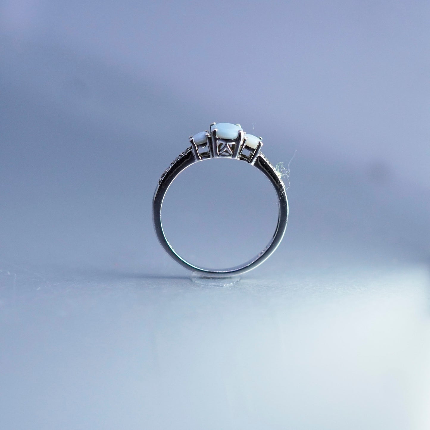Size 9, vintage Sterling 925 silver handmade ring with Chalcedony and cz