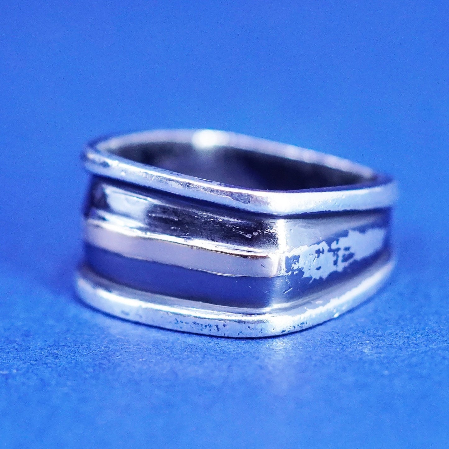 Size 5.75, Sterling 925 silver handmade ring 14K bar, Native American