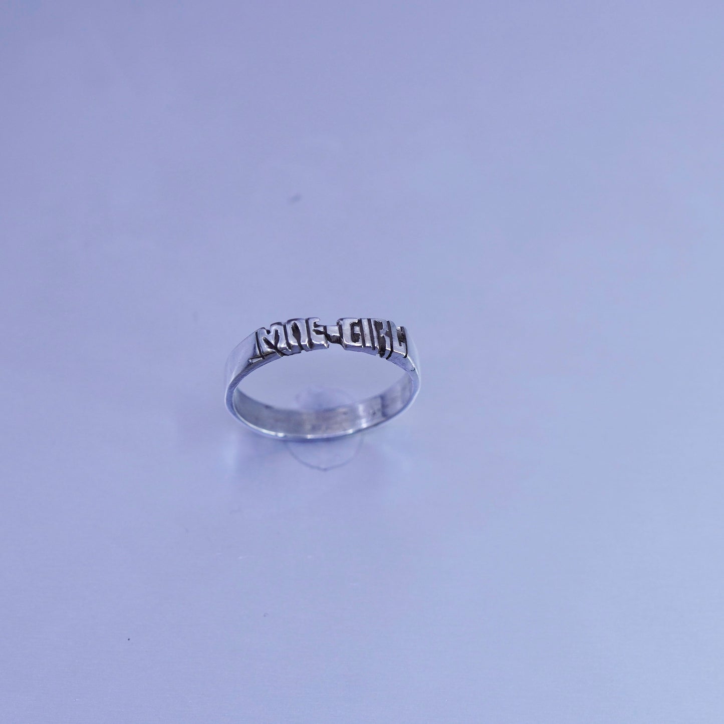 Size 8, vintage Shube Sterling 925 silver stackable ring, “moe girl” band