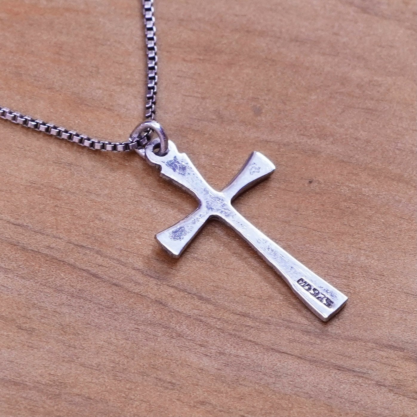 18”, 1mm, vintage Sterling silver necklace, 925 circle chain with cross pendant