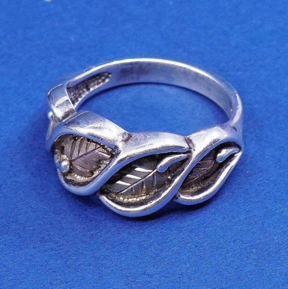 Size 7.25, vtg two tone 12K leaves w/ Sterling 925 silver handmade ring