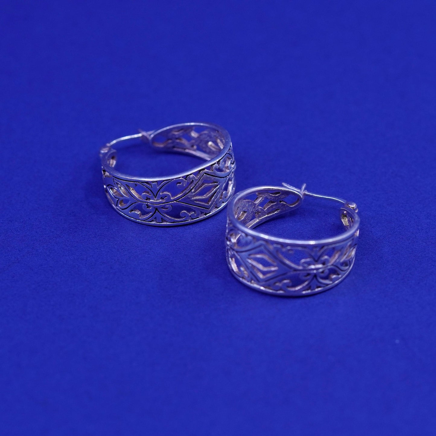 1”, Vintage Sterling silver handmade earrings, 925 filigree floral hoops Huggie