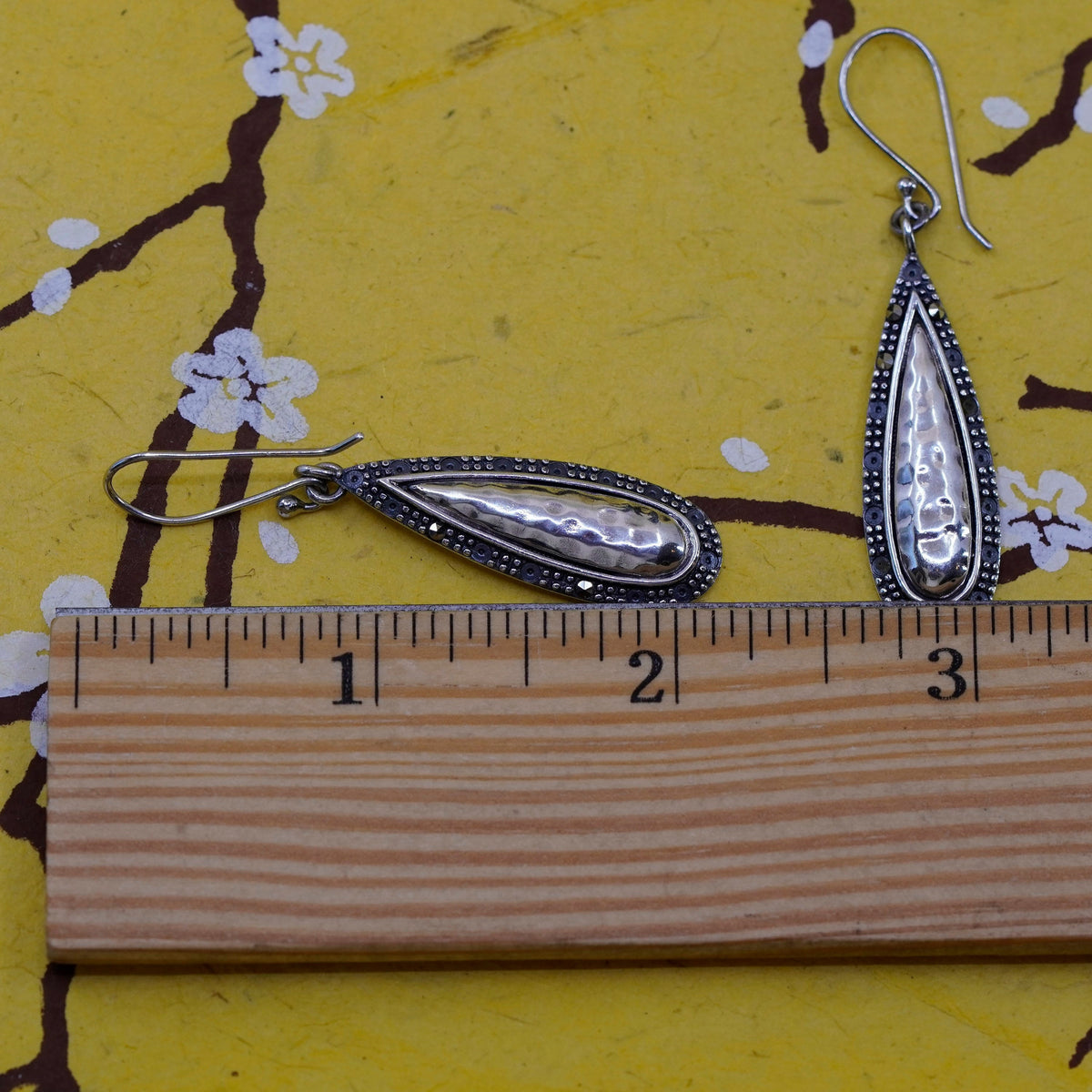 Vintage Sterling silver handmade earrings, hammered 925 teardrops