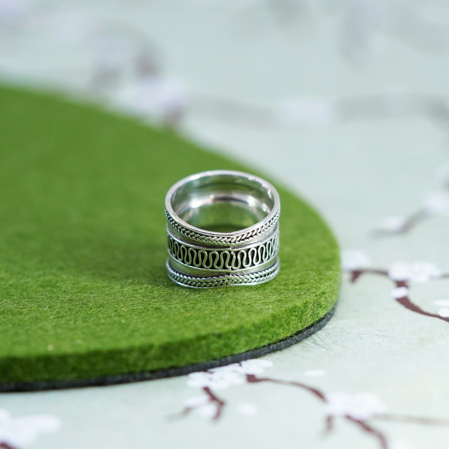 Size 8, Vintage sterling silver handmade ring, 925 cable textured wide band
