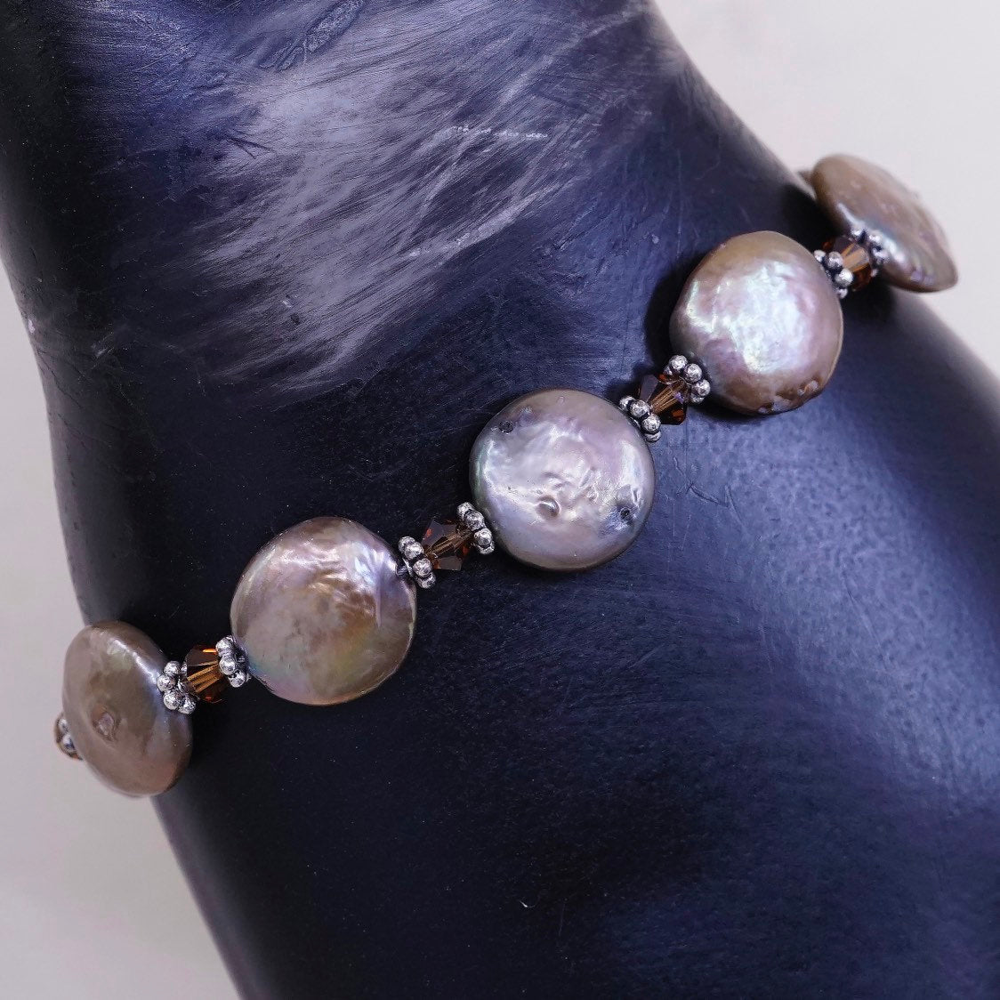 6.75", VTG handmade silver Tone bracelet, purple grayish pearl beads w/ toggle