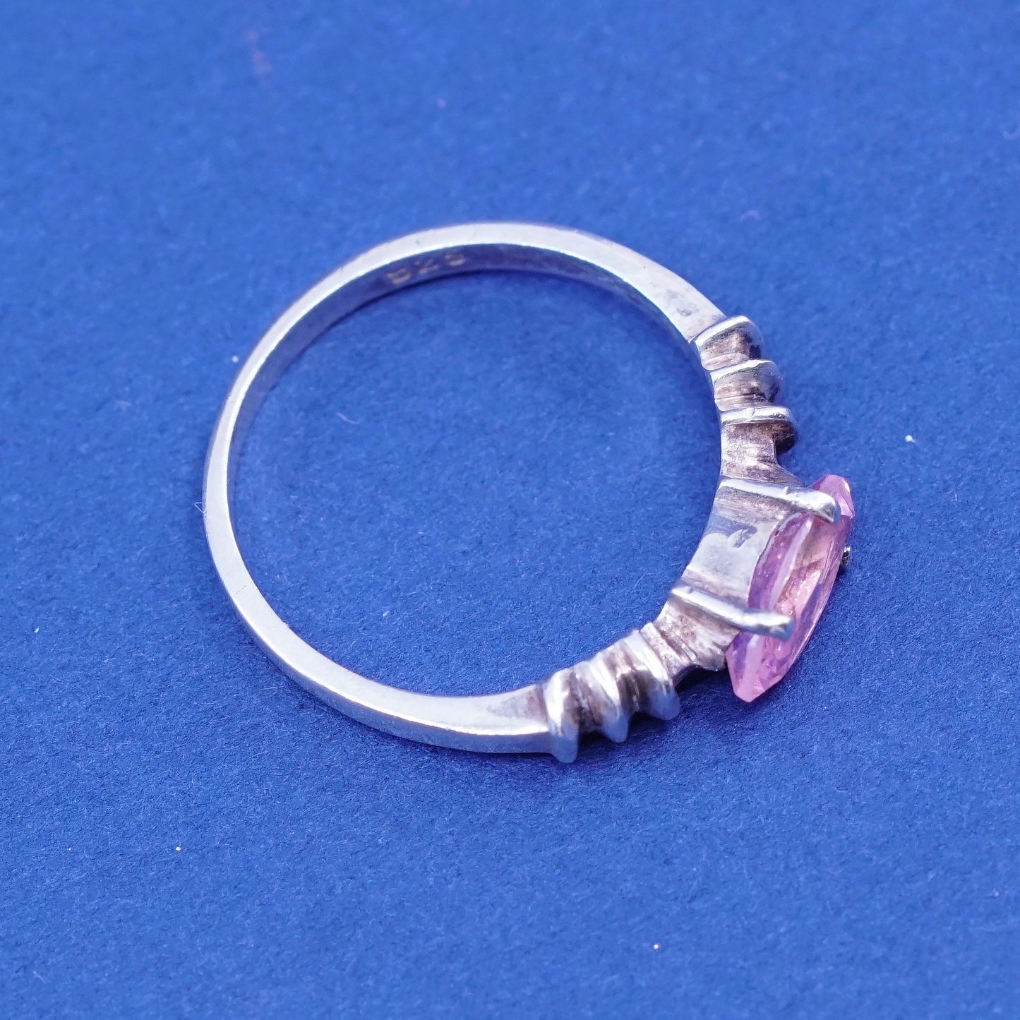 Size 5.25, vintage Sterling 925 silver handmade ring with pink crystal