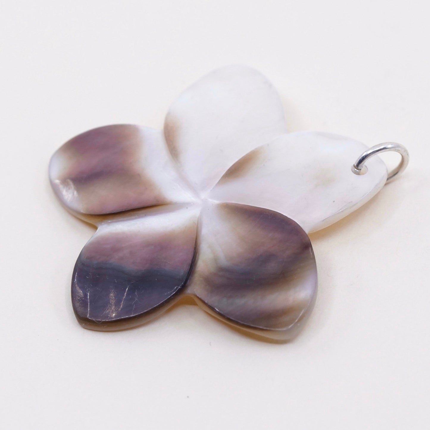 Vintage sterling 925 silver handmade pendant with mother of pearl flower
