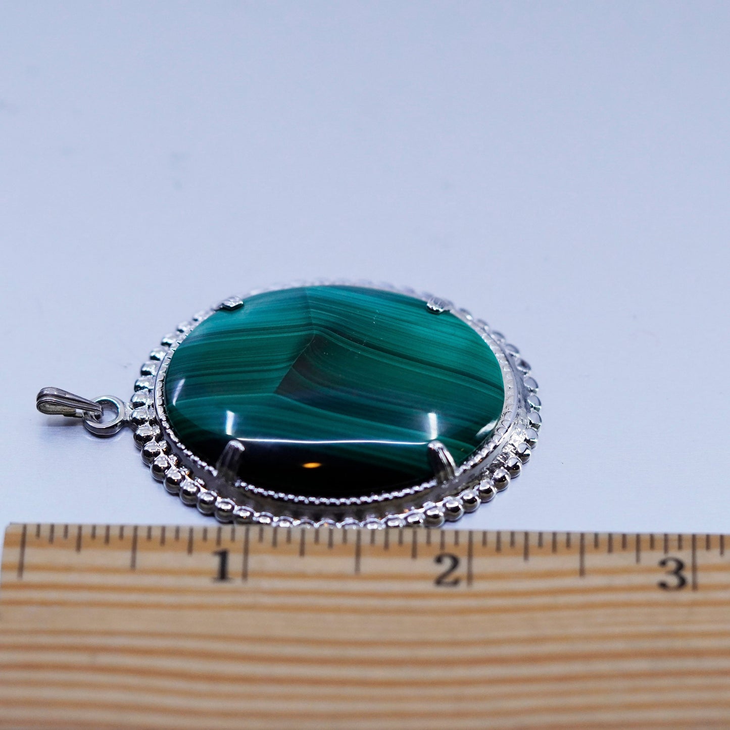 Vintage sterling 925 silver handmade oval pendant with malachite