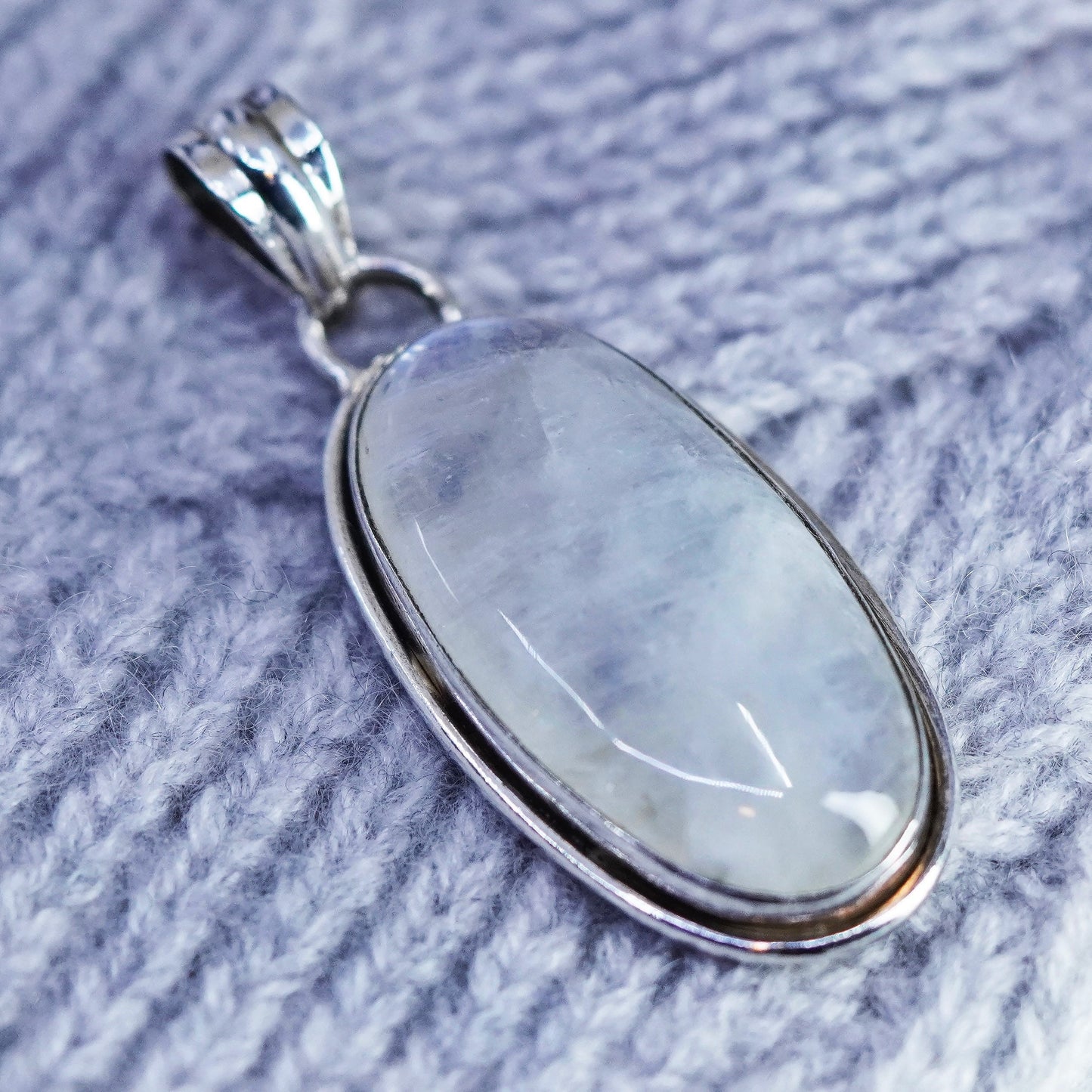 Vintage sterling 925 silver handmade pendant with oval moonstone