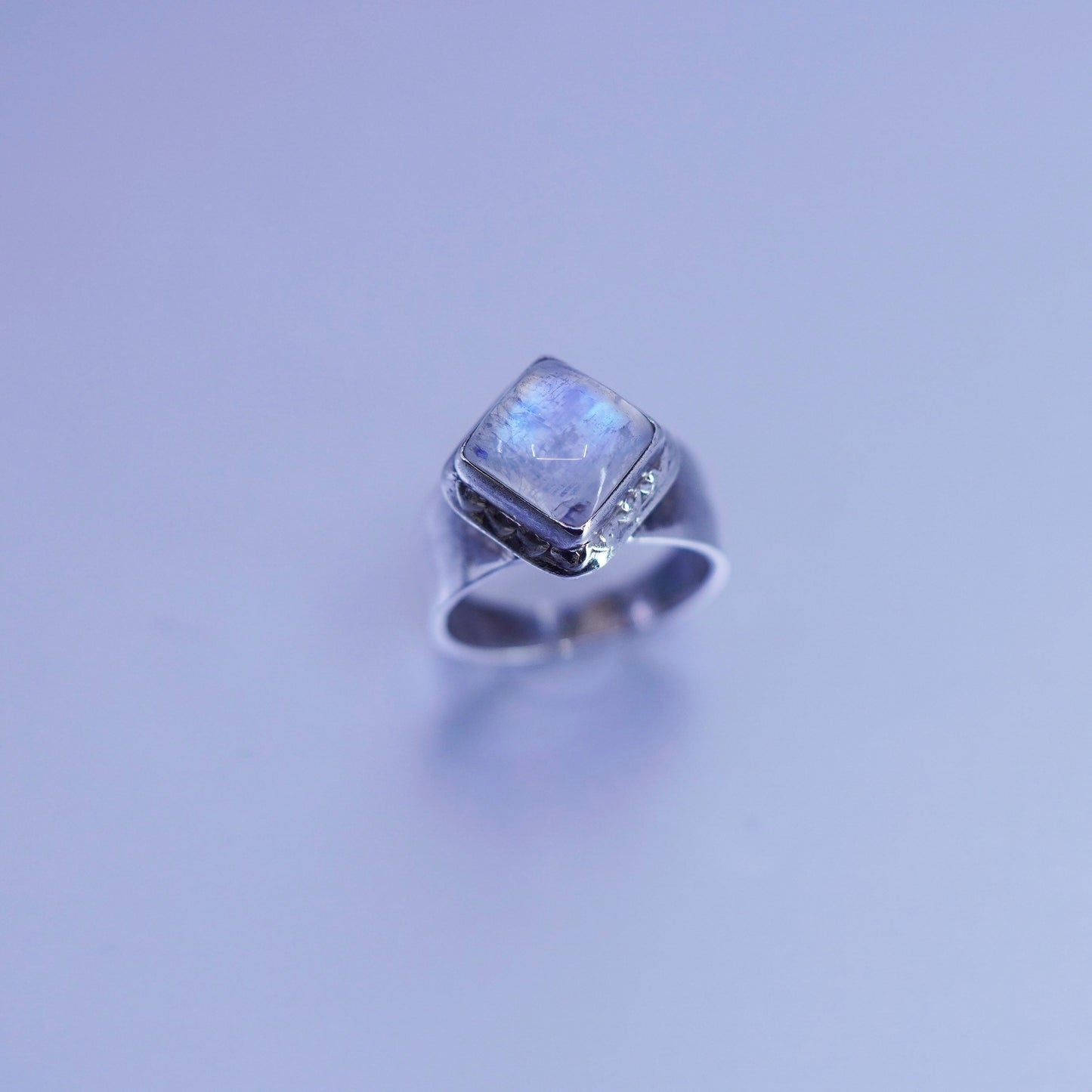Size 6.5, vintage Sterling 925 silver handmade ring with moonstone