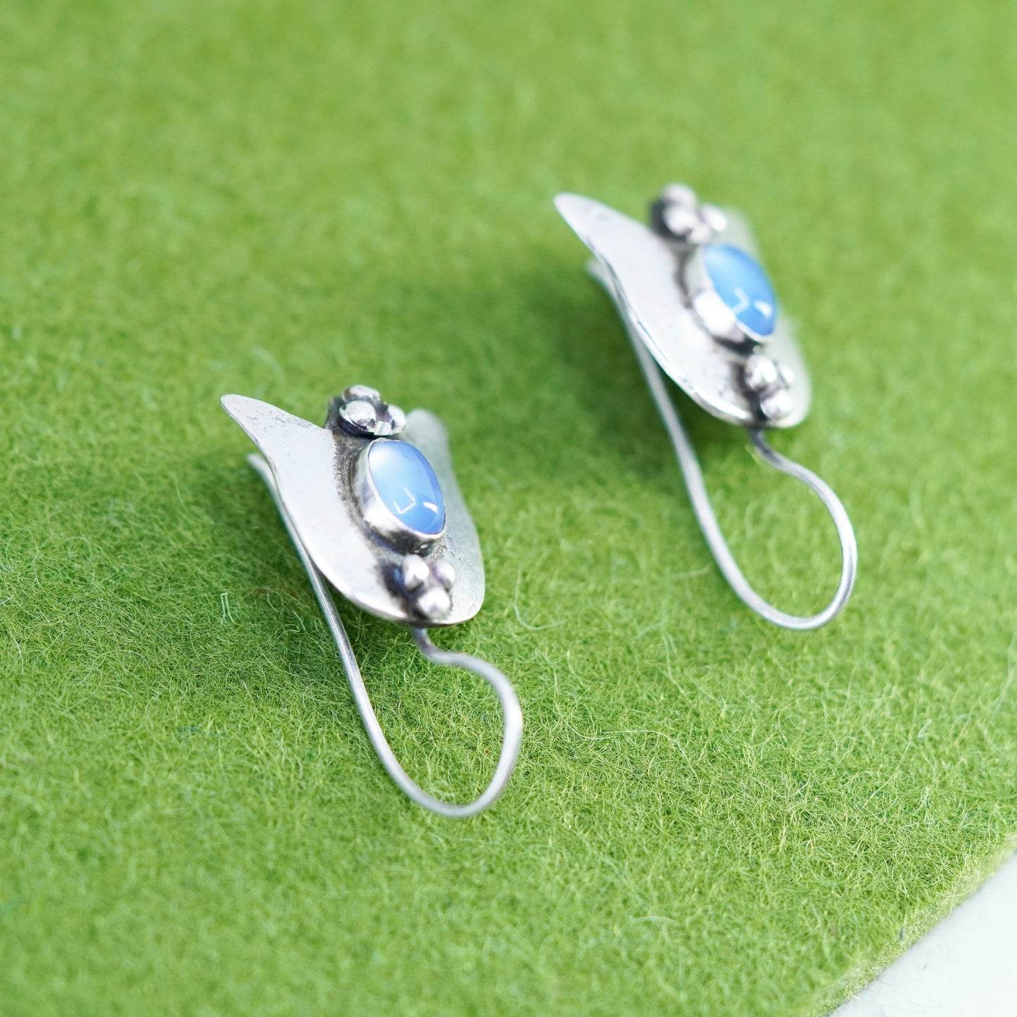 Vintage Sterling 925 silver handmade 925 lily flower earrings with moonstone
