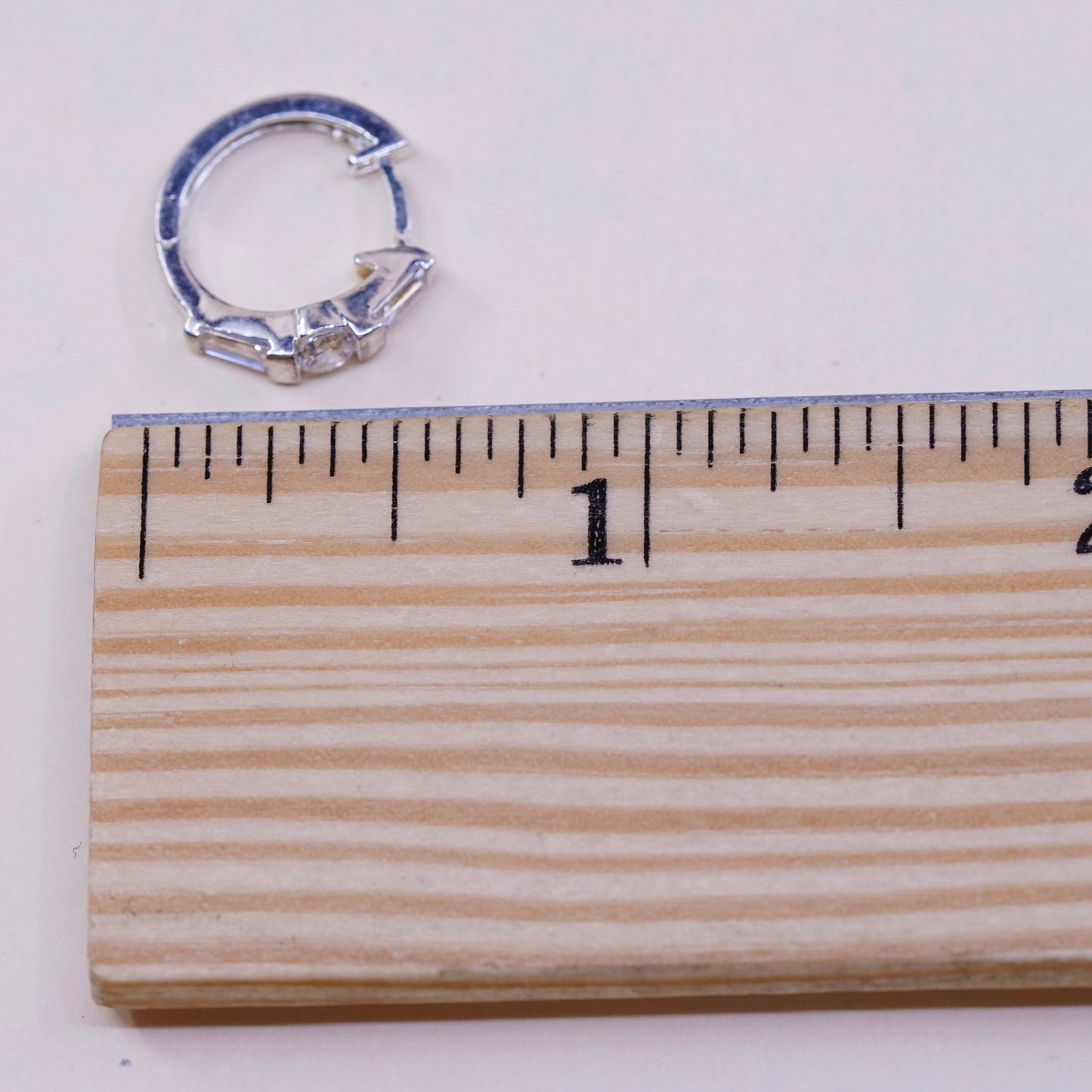 0.5”, vtg sterling silver earrings, 925 silver hoops, Huggie w/ clear Cz