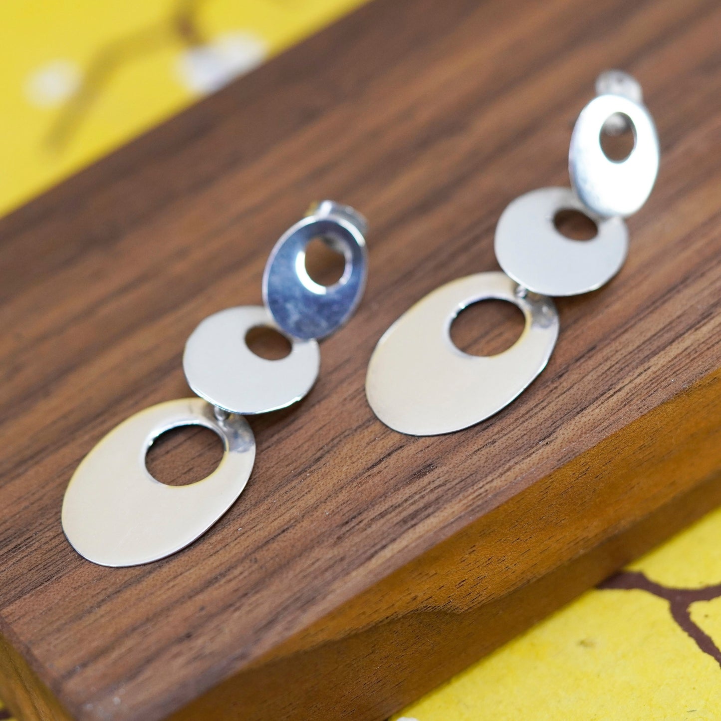 Vintage Sterling silver handmade earrings, 925 oval disc dangle