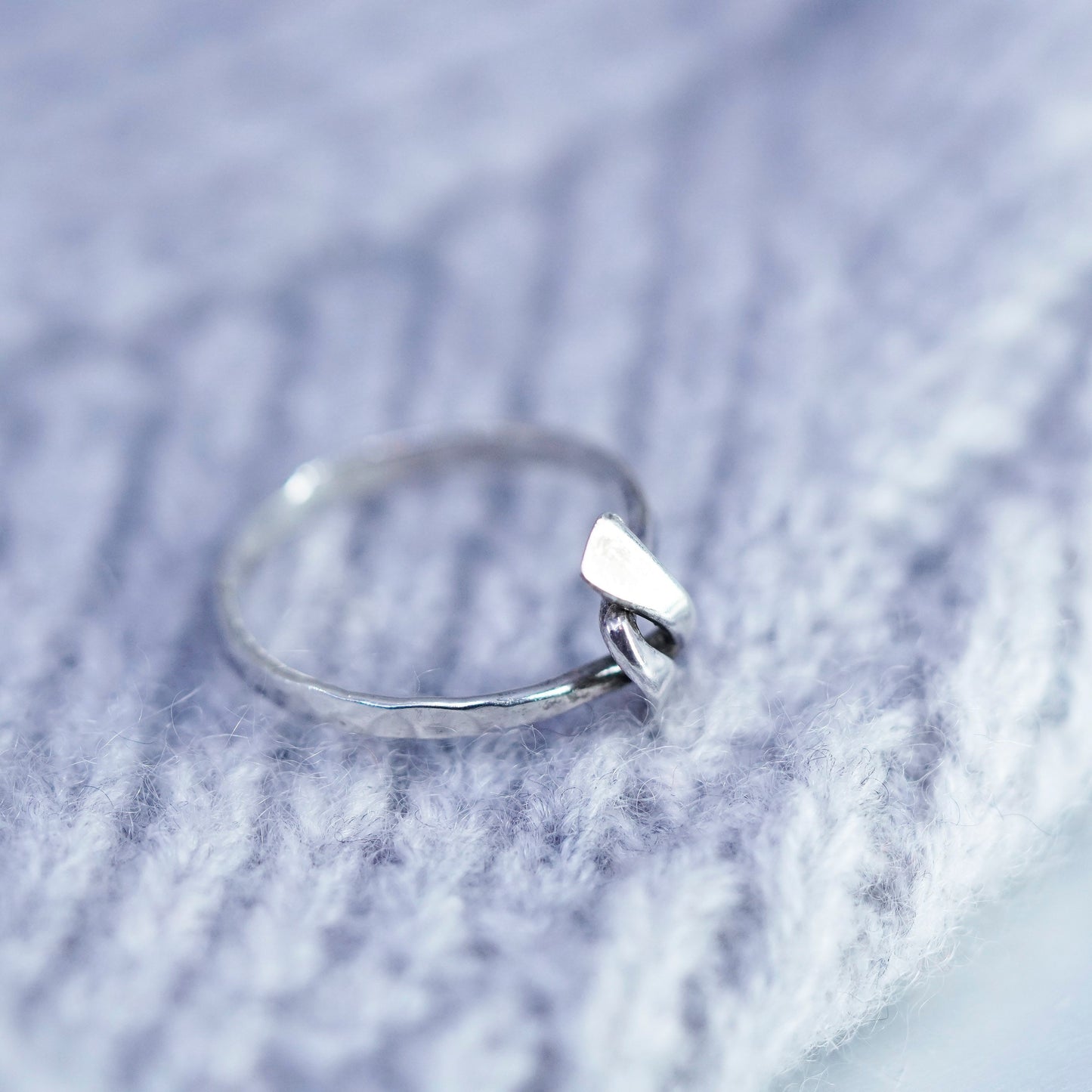 Size 4.5, vintage Sterling 925 silver handmade ring, knotted band