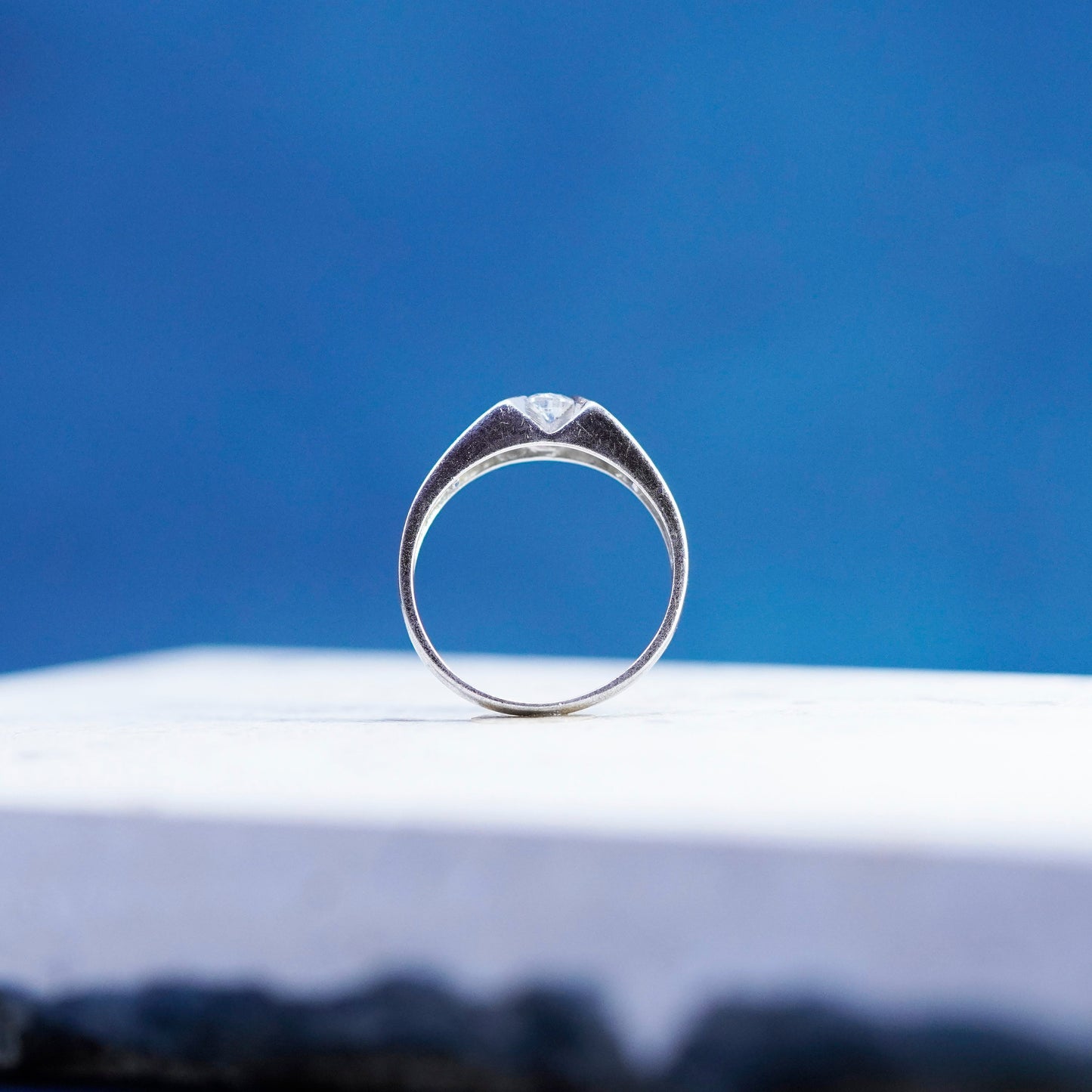 Size 9.5, vintage Sterling 925 silver engagement anniversary band ring with Cz