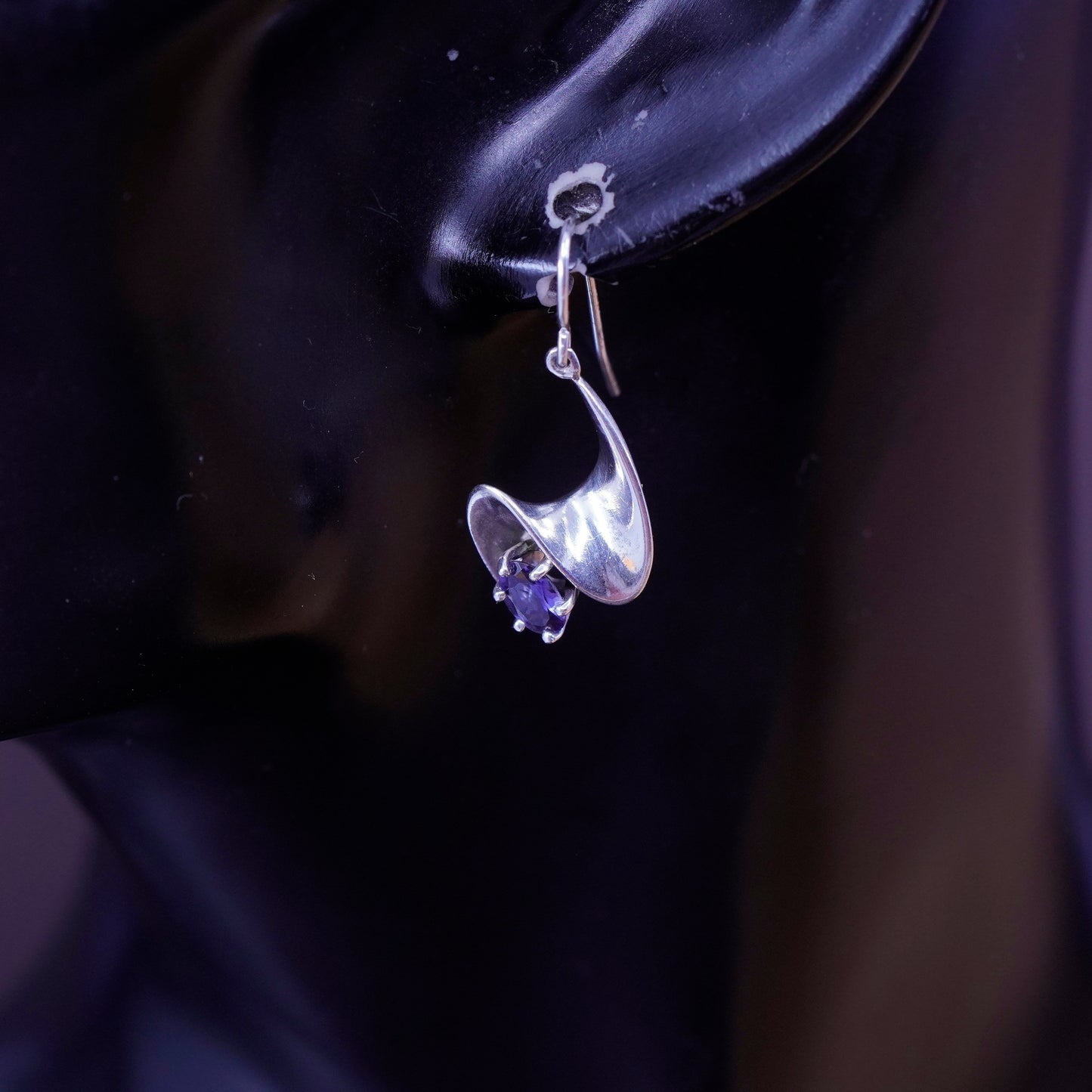 Vintage modern Sterling 925 silver handmade wavy earrings with amethyst