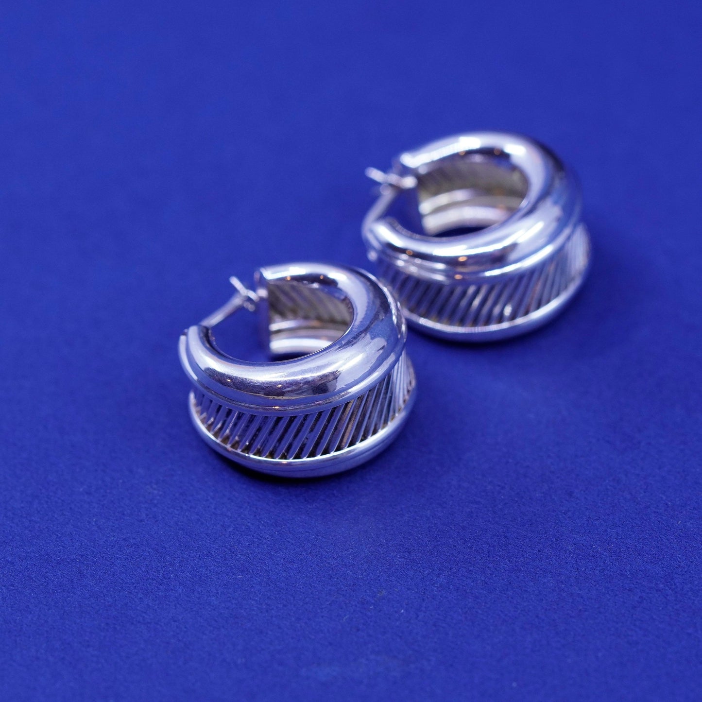 0.75”, sterling 925 silver loop earrings, lightweight Huggie Hoop Earrings