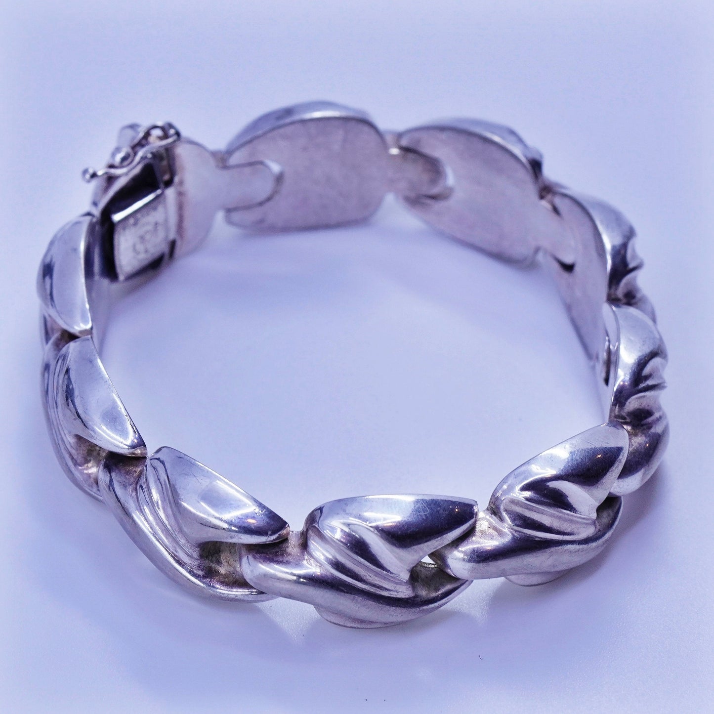 7.5”, vintage Sterling 925 silver bold bracelet with ribbed link
