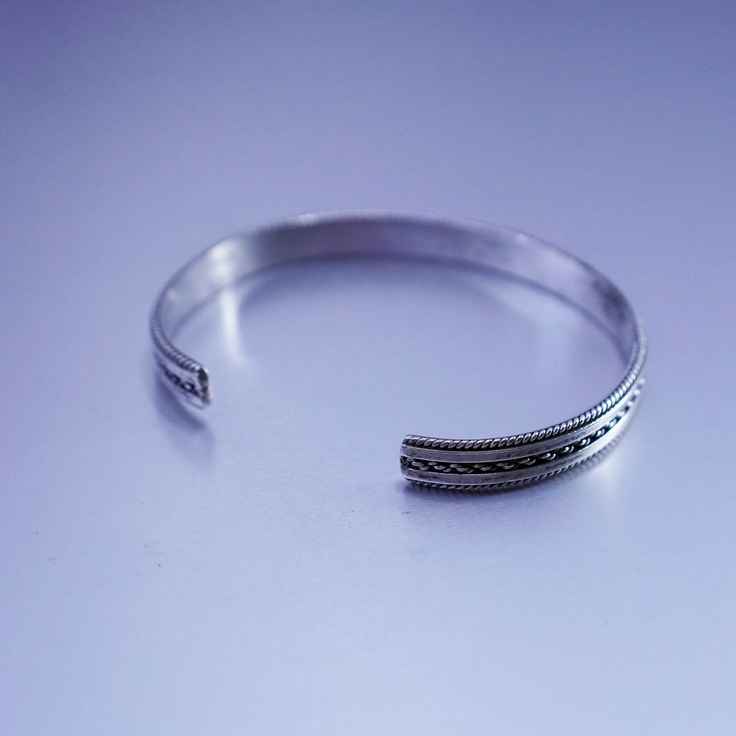7.25”, Native American Tahe Navajo Sterling 925 silver bracelet, cable cuff