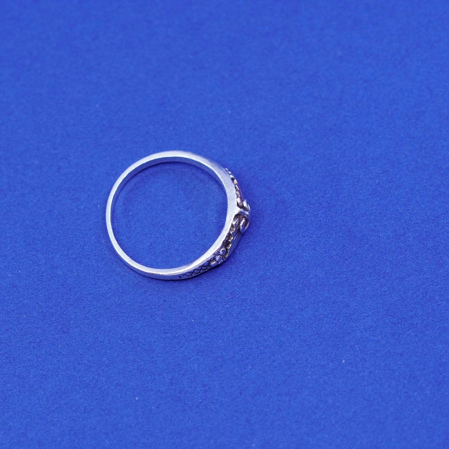 Size 6, two tone Sterling 925 silver ring, band with 12K gold rose gold leaves