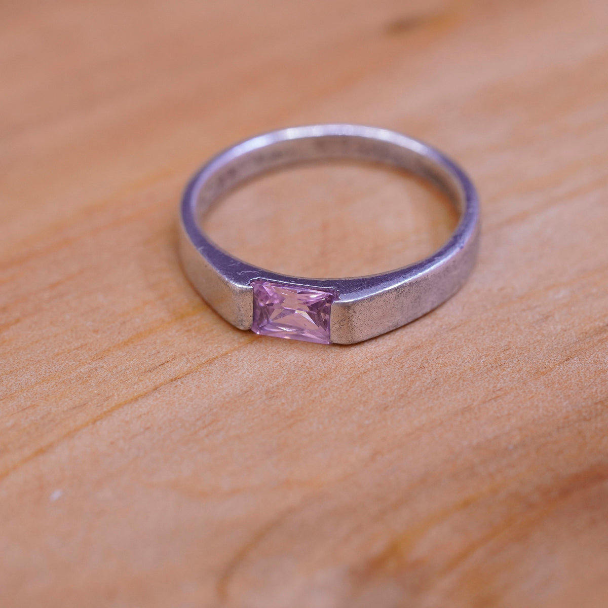 Size 7, vintage Sterling 925 silver ring with pink cz, stamped 925