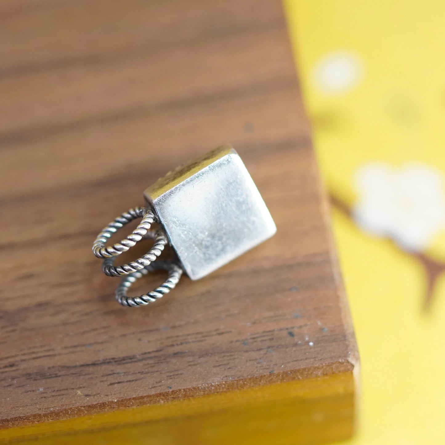 Vintage Sterling 925 silver handmade square pendant with peridot
