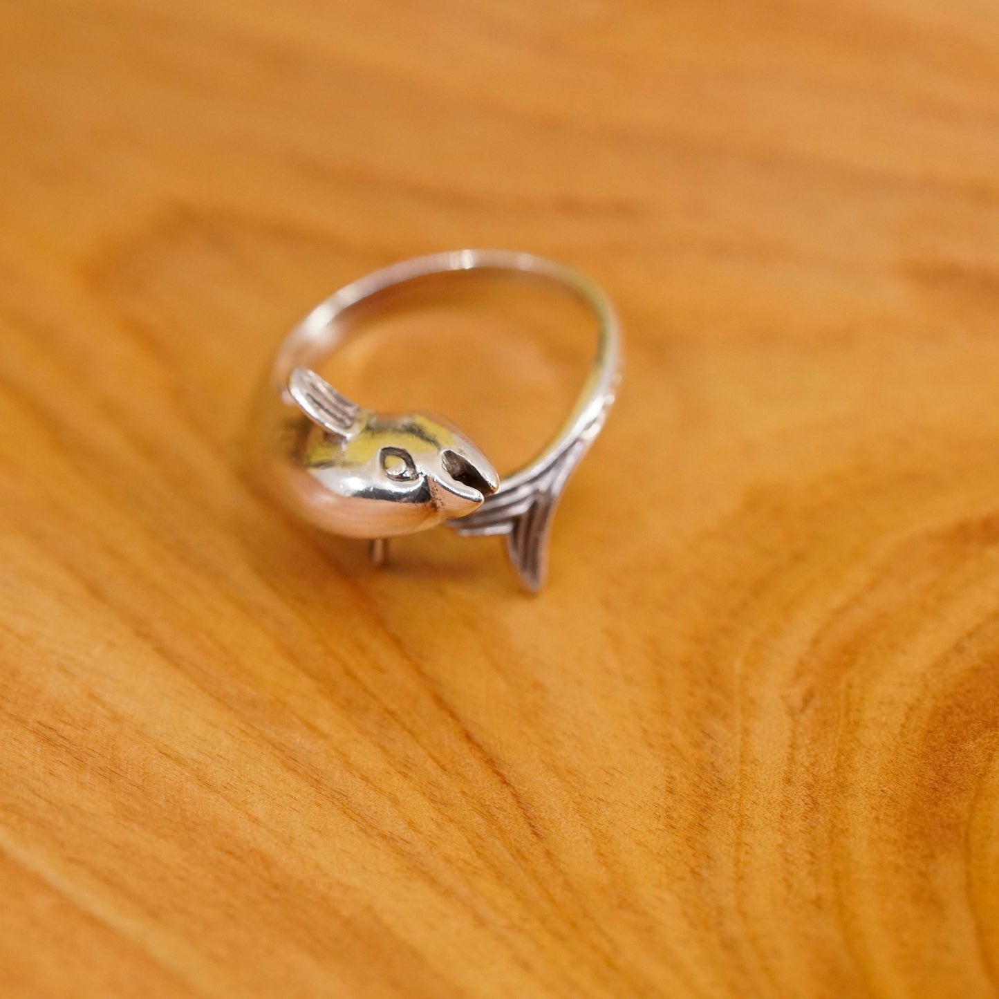 Size 7, vintage Sterling silver handmade ring, 925 wrap dolphin band