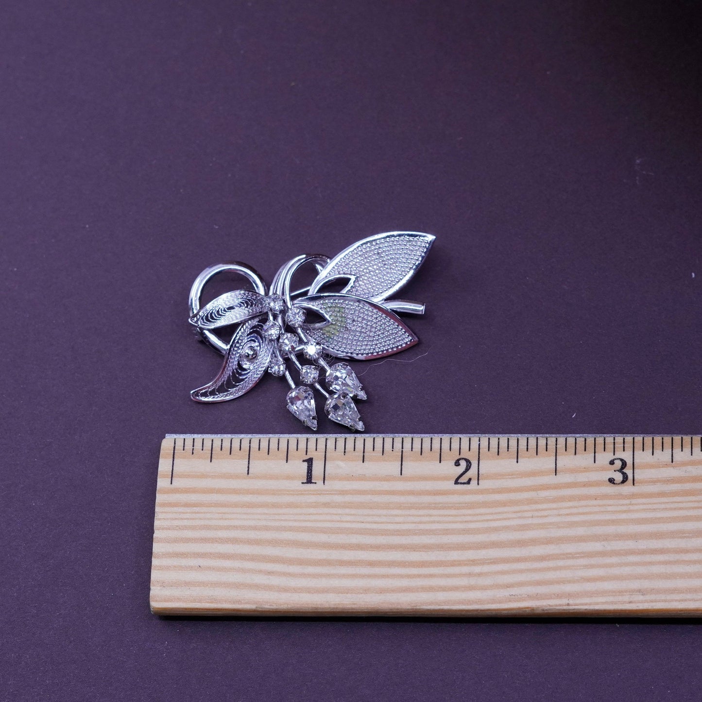 Vintage handmade sterling 925 silver filigree flower brooch with rhinestone