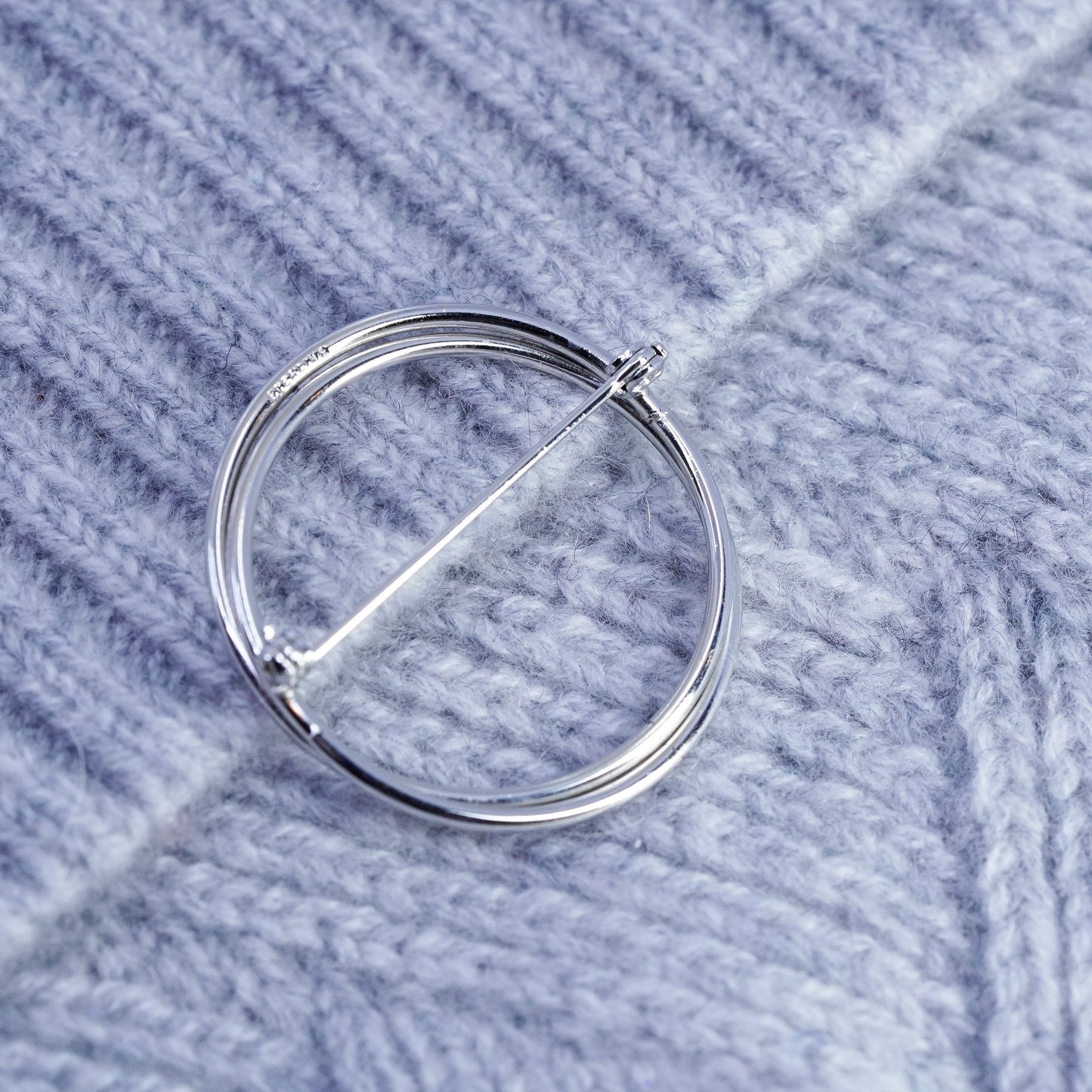 Vintage sterling silver handmade brooch, 925 entwined circle pin
