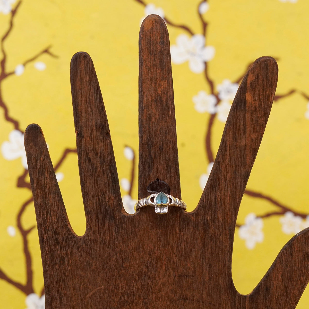 Size 8.75, Solvar sterling silver claddagh ring, holding topaz heart 925 band