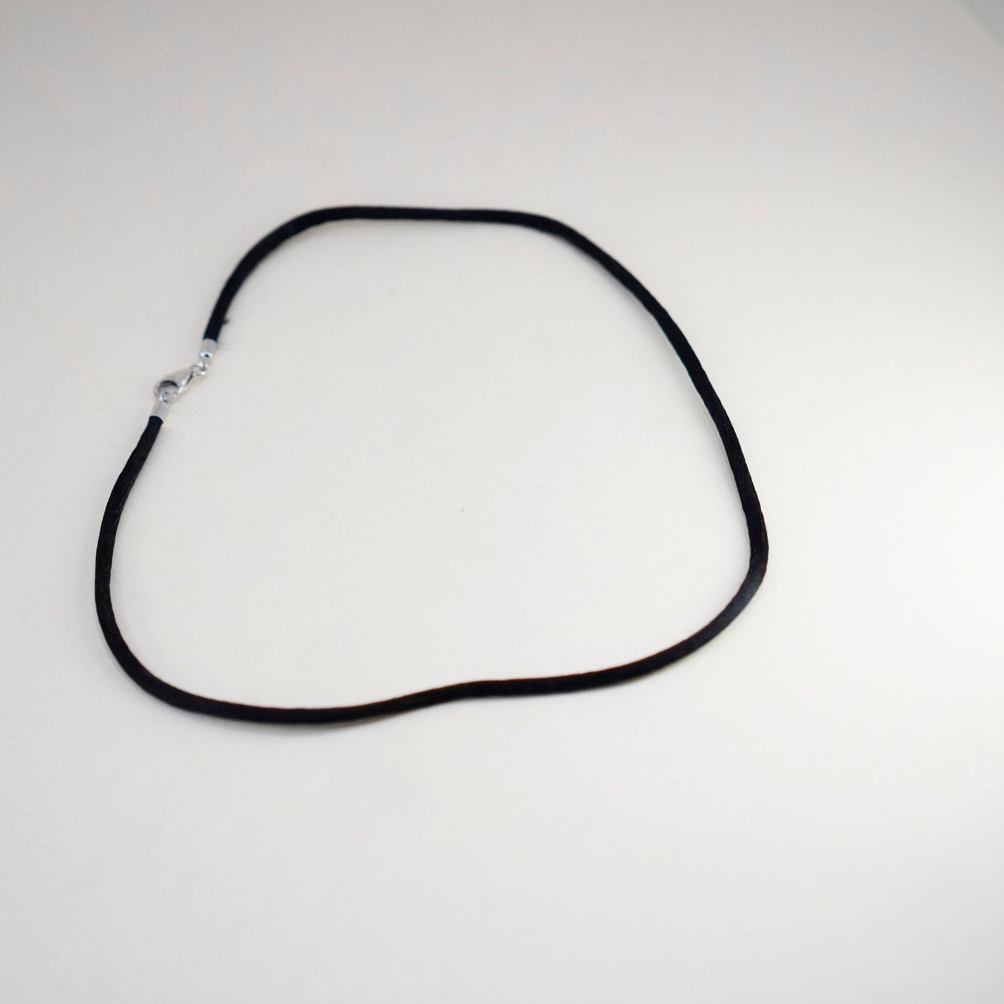14”, Vtg Sterling 925 Silver Clasp W/ black silk choker collar Necklace