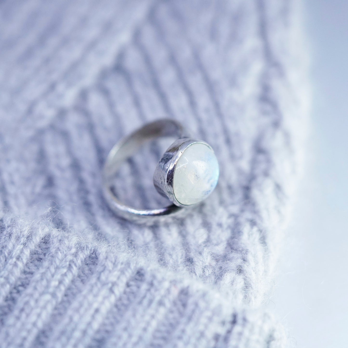 Size 4.5, vintage Sterling 925 silver handmade ring with moonstone