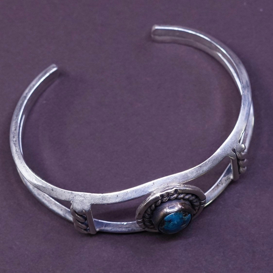6.25”, vtg Navajo Sterling silver handmade bracelet, southwestern 925 cuff