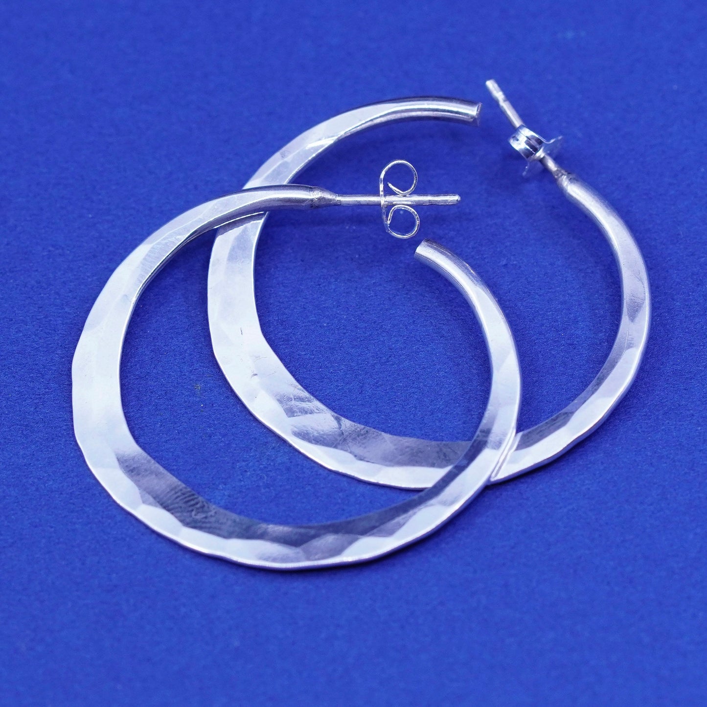 1.25”, Vintage Sterling Silver handmade Earrings. 925 hammered circle Huggie