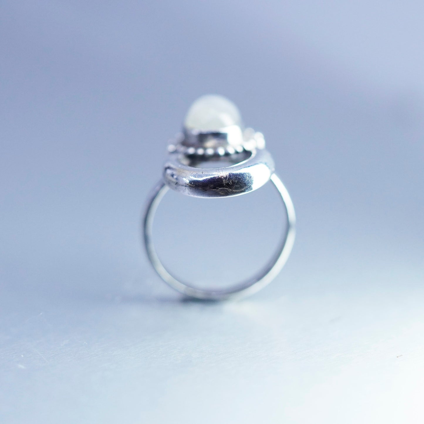 Size 6.75, vintage Sterling 925 silver handmade Bali ring w/ teardrop moonstone