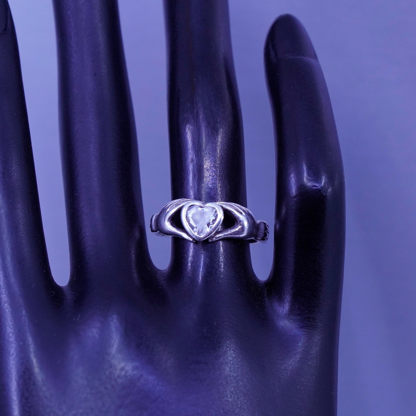Size 6.75, Irish Claddagh friendship Sterling 925 silver ring, holding heart