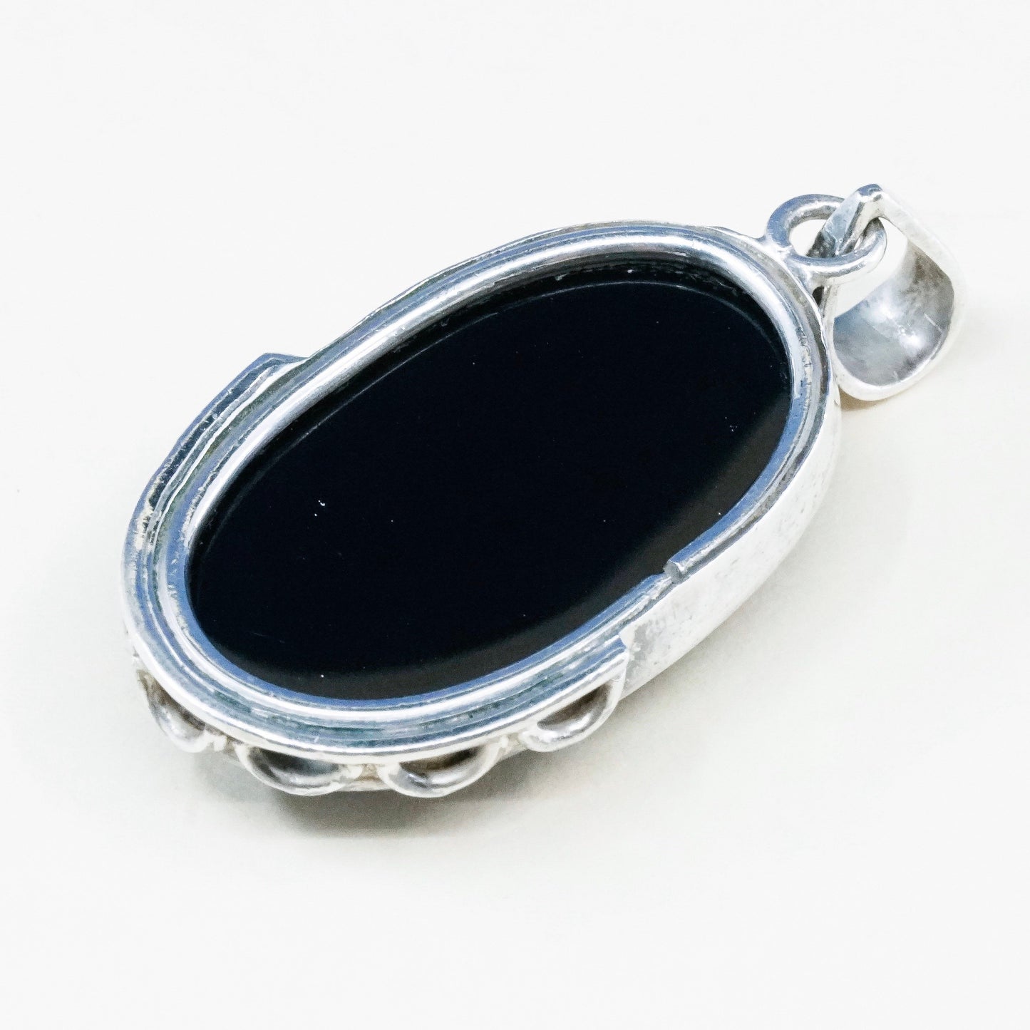 vintage handmade sterling silver pendant, Mexico 925 with oval black onyx