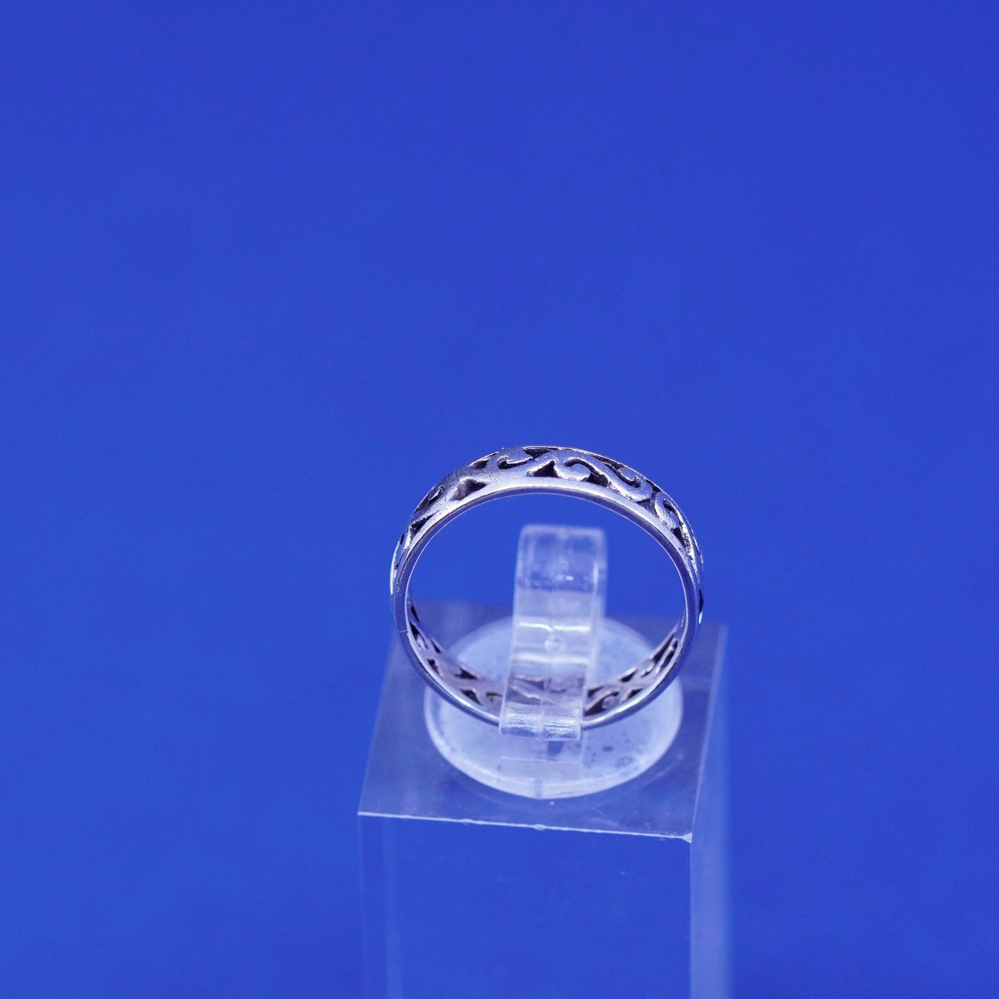 Size 5.25, vintage sterling silver handmade ring, 925 filigree whirl band