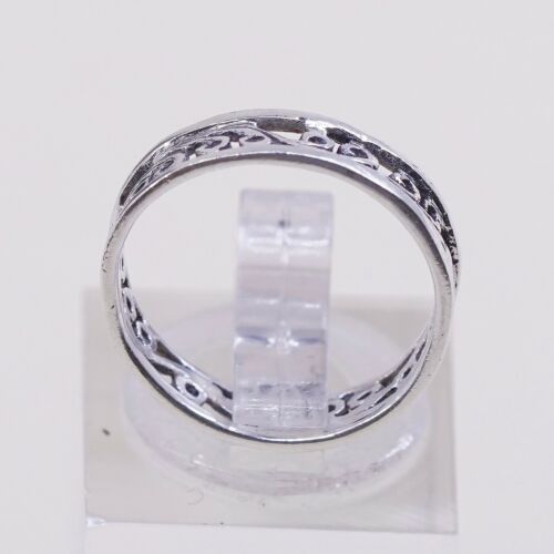 Size 4, Vtg Sterling Silver Handmade Ring Silver Band w/ Swirl, Stamped 925