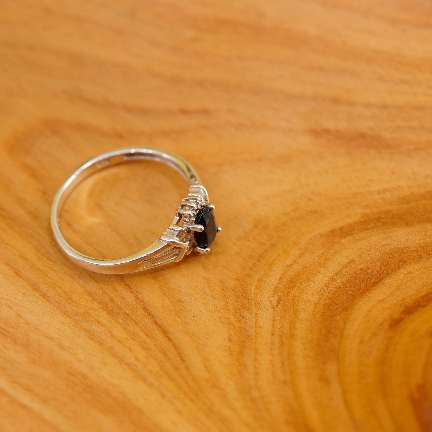 Size 9.5, vintage Sterling 925 silver handmade ring with sapphire
