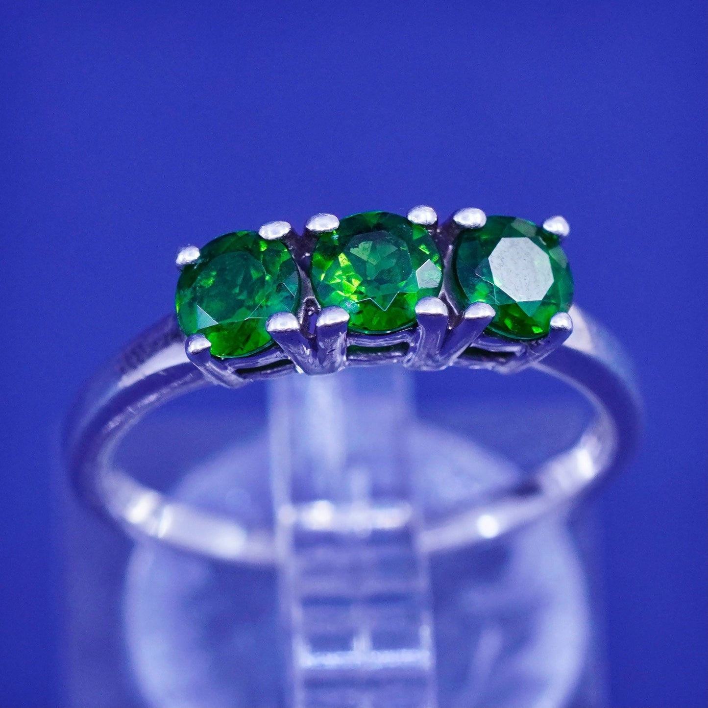 Size 7, vintage Sterling silver handmade ring, 925 stackable band with peridot