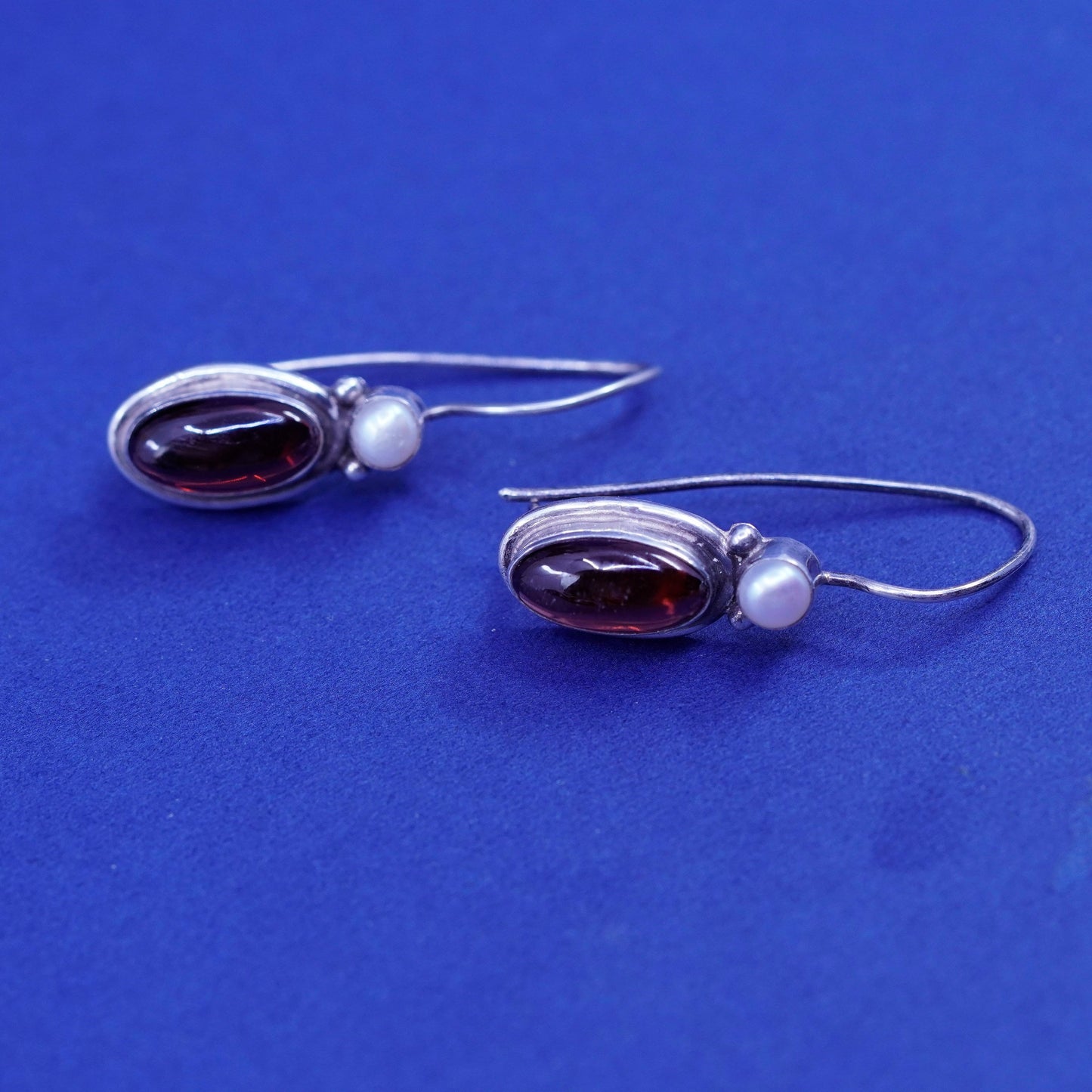 Vintage sterling 925 silver handmade earrings with garnet and pearl