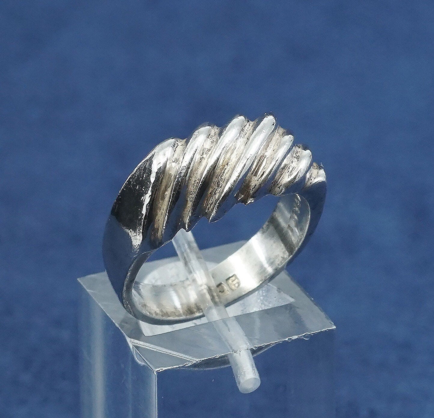 sz 7, vtg minimalist, simple Sterling silver handmade ribbed 925 statement ring