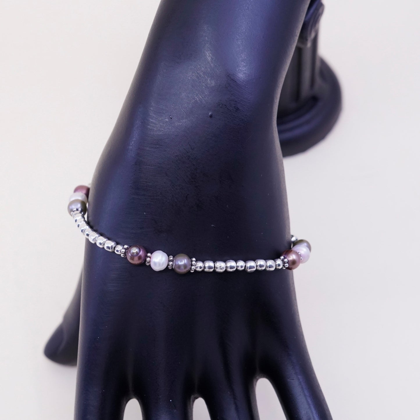 7”, vtg sterling silver handmade bracelet, 925 beads with black and white pearl