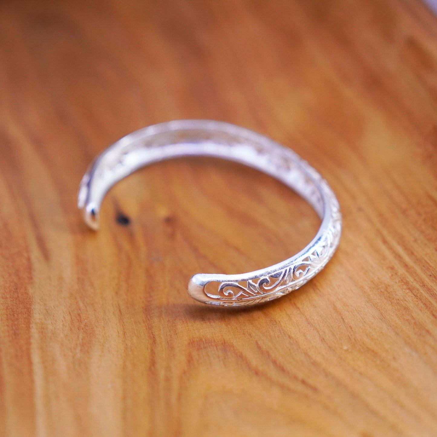 6.25”, Vintage Sterling silver handmade filigree bracelet, Thailand 925 cuff