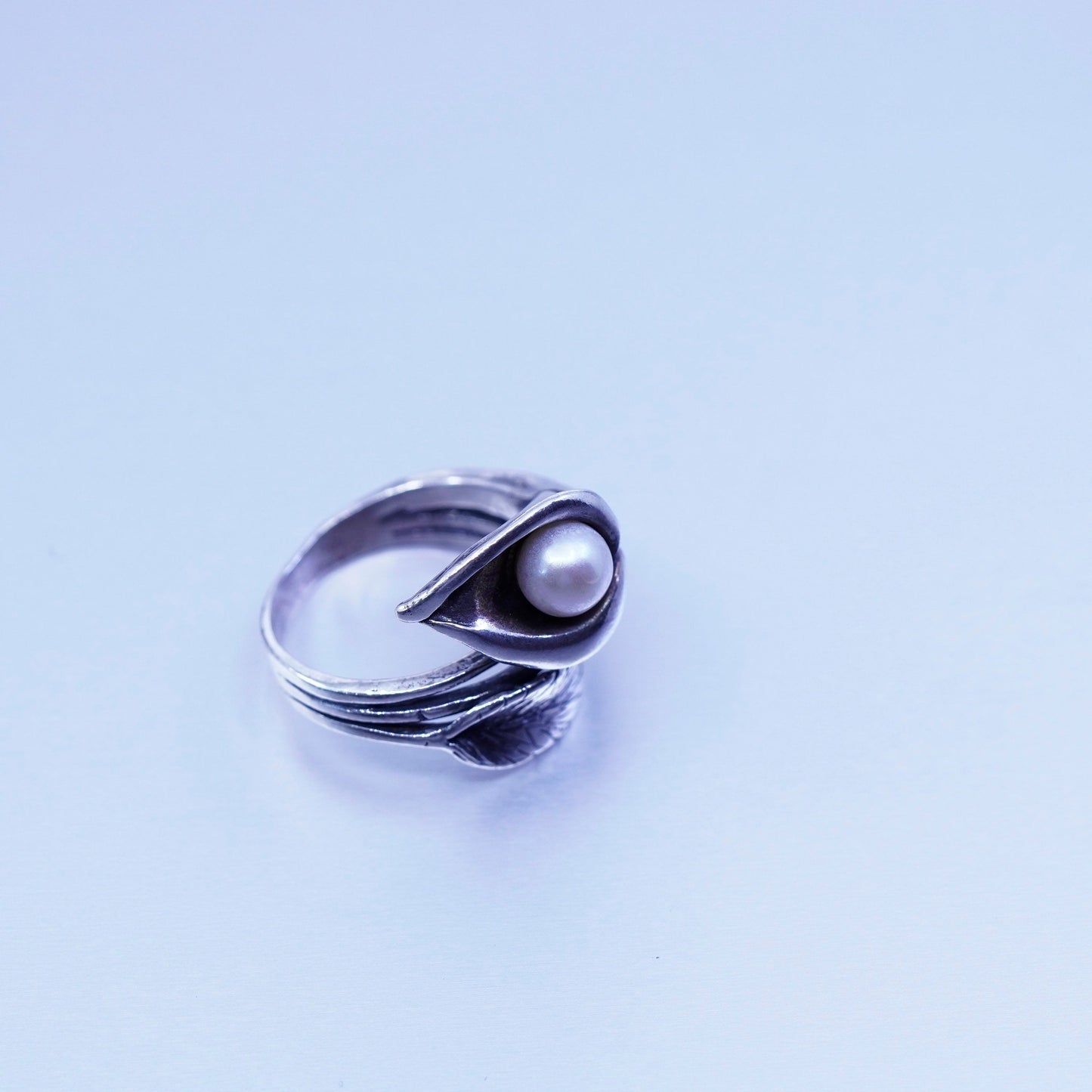 Size 7, Shablool Didae sterling silver ring handmade lily flower 925 band pearl