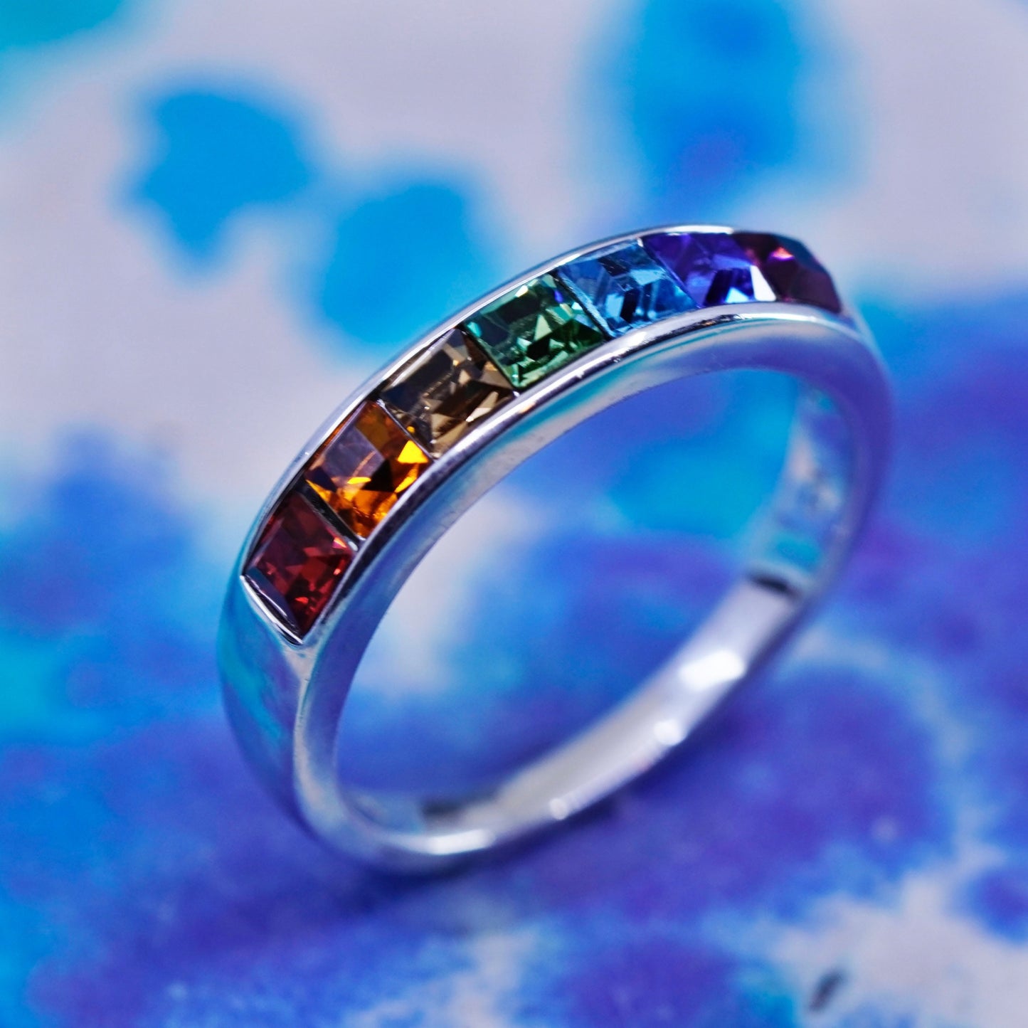 Size 8, vintage Sterling 925 Silver rainbow Cubic Zirconia stackable Band Ring