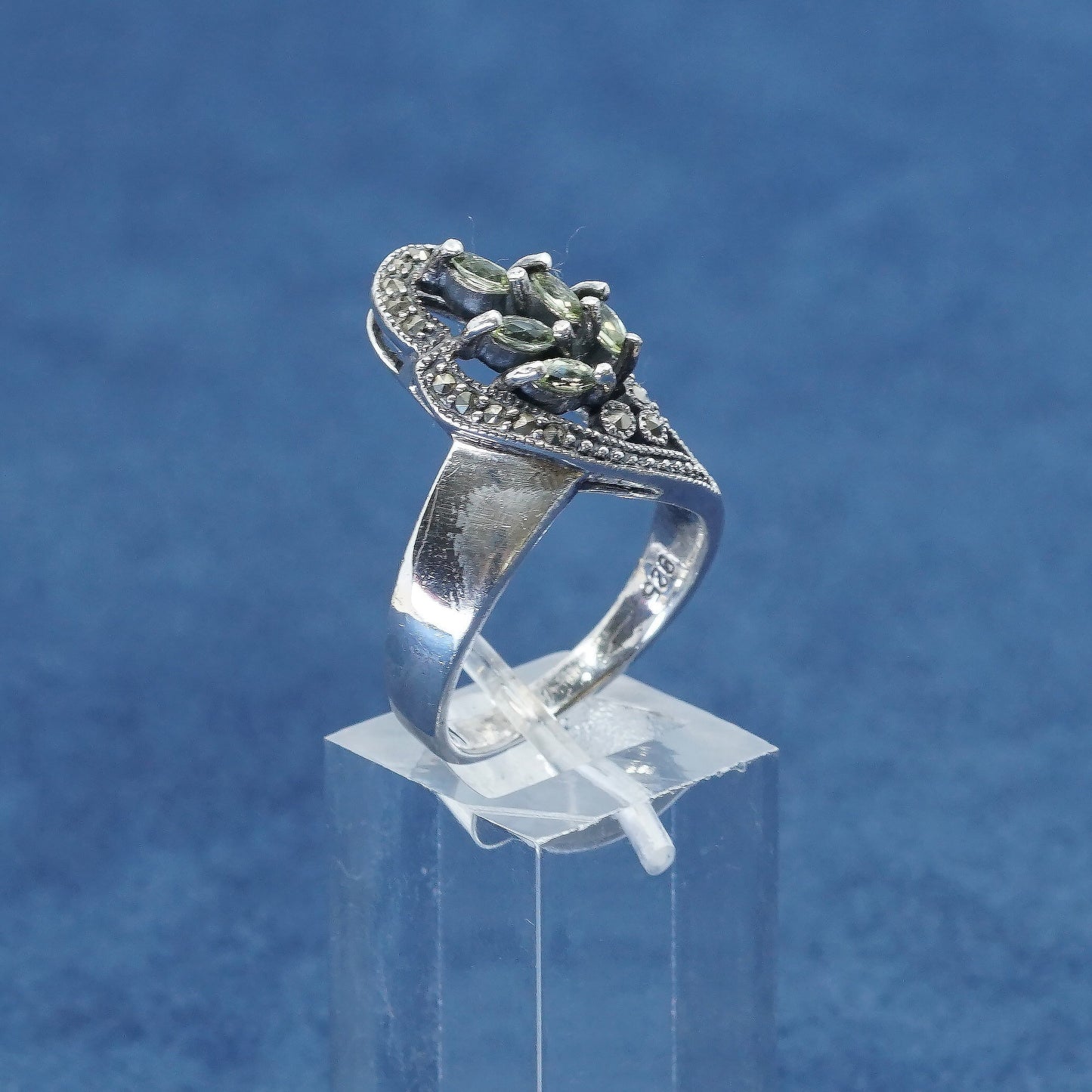 sz 7.5, vtg Sterling silver handmade statement ring, 925 w/ peridot N marcasite